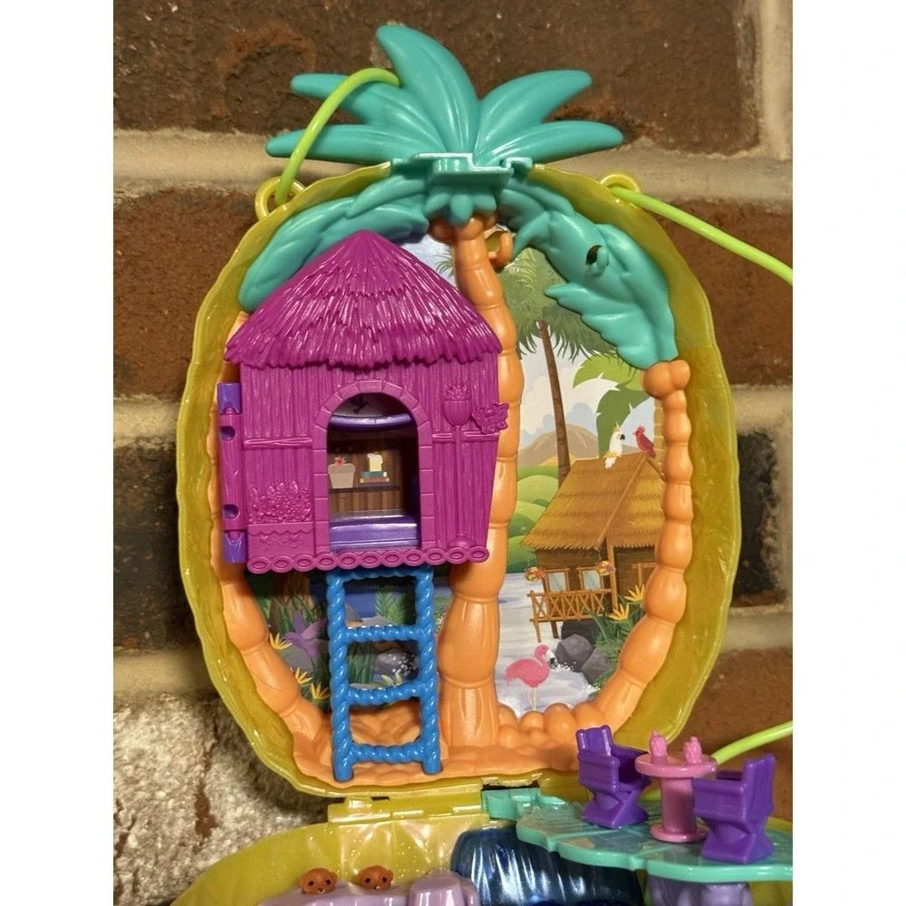 Polly Pocket Tropicool Pineapple Wearable Purse Compact Playset Jungle Adventure